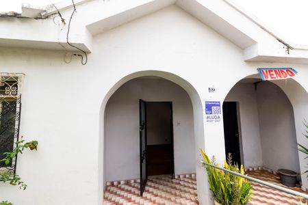 Casa para alugar com 90m², 2 quartos e 1 vaga Casa para alugar com 90m², 2 quartos e 1 vagaFachada