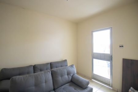 Sala de casa para alugar com 2 quartos, 50m² em Covanca, São Gonçalo