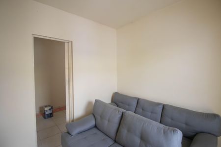 Sala de casa para alugar com 2 quartos, 50m² em Covanca, São Gonçalo