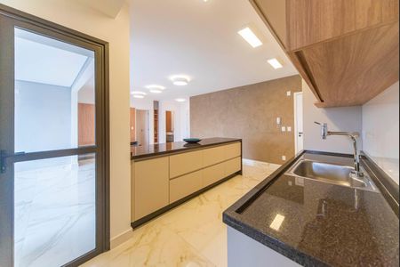 Apartamento para alugar com 117m², 3 quartos e 3 vagasCozinha 