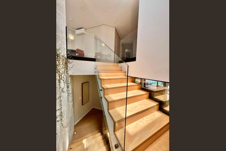 Casa de Condomínio à venda com 4 quartos, 500m² em Alphaville Residencial Um, Barueri