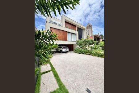 Casa de condomínio à venda com 500m², 4 quartos e 3 vagas