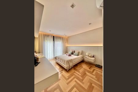 Casa de condomínio à venda com 500m², 4 quartos e 3 vagas