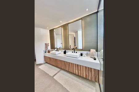 Casa de condomínio à venda com 500m², 4 quartos e 3 vagas