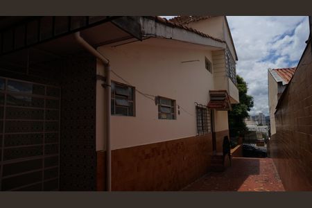 Vista Lateral Casa de casa à venda com 3 quartos, 300m² em Vila Rosalia, Guarulhos