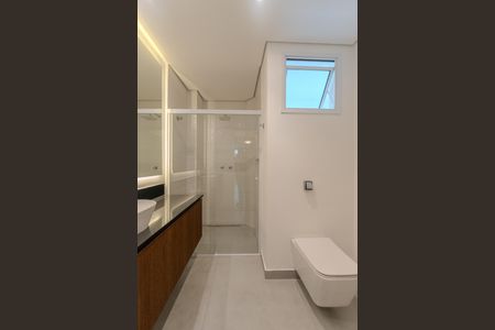 Apartamento à venda com 108m², 2 quartos e 1 vagaBanheiro da Suíte 1