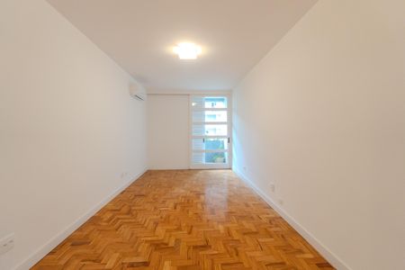 Apartamento à venda com 108m², 2 quartos e 1 vagaSuíte 1