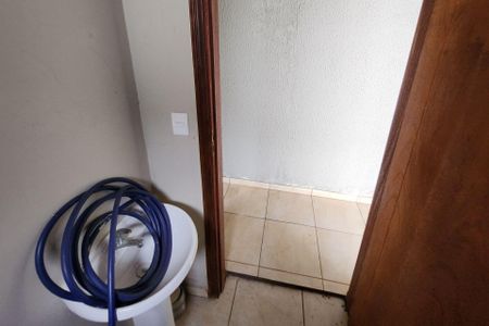 Casa para alugar com 225m², 3 quartos e 5 vagasBanheiro 2