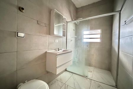 Casa para alugar com 100m², 2 quartos e 2 vagas Casa para alugar com 100m², 2 quartos e 2 vagasBanheiro