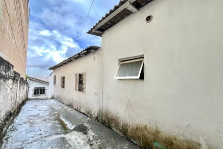 Casa para alugar com 100m², 2 quartos e 2 vagas Casa para alugar com 100m², 2 quartos e 2 vagasÁrea externa