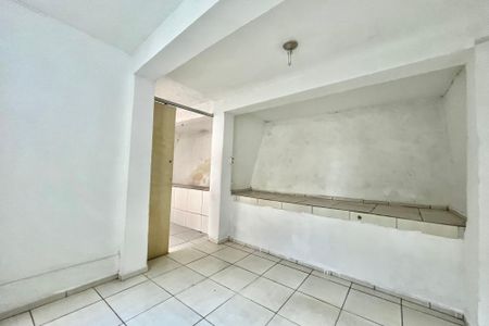 Casa para alugar com 100m², 2 quartos e 2 vagas Casa para alugar com 100m², 2 quartos e 2 vagasÁrea externa