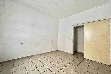 Casa para alugar com 100m², 2 quartos e 2 vagas Casa para alugar com 100m², 2 quartos e 2 vagasQuarto 2