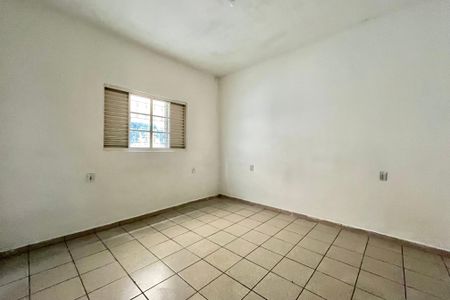 Casa para alugar com 100m², 2 quartos e 2 vagas Casa para alugar com 100m², 2 quartos e 2 vagasQuarto 2