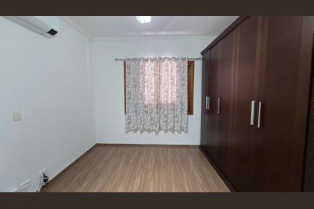 Casa à venda com 240m², 3 quartos e 4 vagas Casa à venda com 240m², 3 quartos e 4 vagasQuarto 3