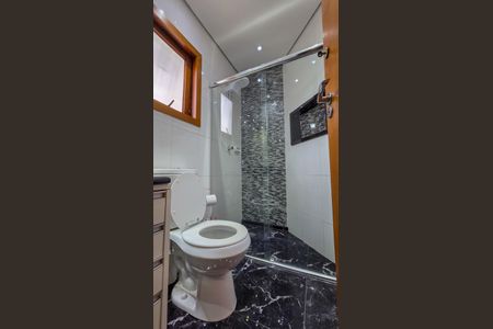 Casa à venda com 240m², 3 quartos e 4 vagas Casa à venda com 240m², 3 quartos e 4 vagasBanheiro 1