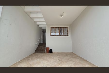 Casa à venda com 240m², 3 quartos e 4 vagas Casa à venda com 240m², 3 quartos e 4 vagasGaragem