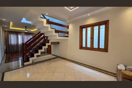 Casa à venda com 240m², 3 quartos e 4 vagas Casa à venda com 240m², 3 quartos e 4 vagasSala de Jantar