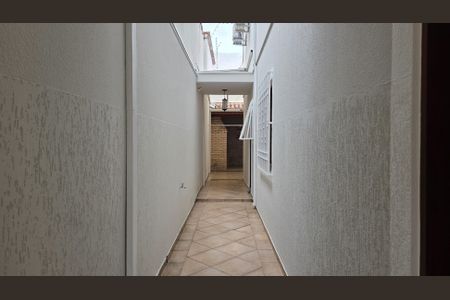 Casa à venda com 240m², 3 quartos e 4 vagas Casa à venda com 240m², 3 quartos e 4 vagasCorredor