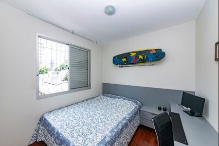 Apartamento à venda com 197m², 4 quartos e 2 vagasQuarto 2