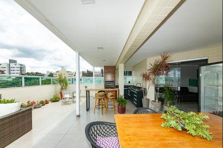 Apartamento à venda com 197m², 4 quartos e 2 vagasVaranda gourmet