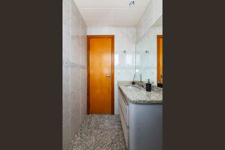 Apartamento à venda com 197m², 4 quartos e 2 vagasBanheiro Social