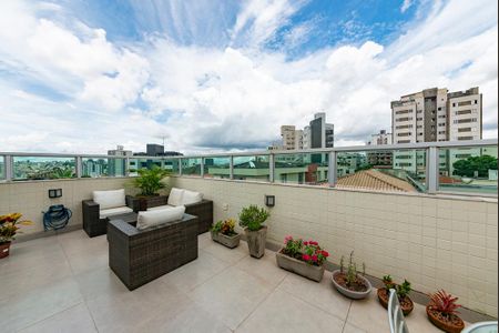 Apartamento à venda com 197m², 4 quartos e 2 vagasVaranda gourmet