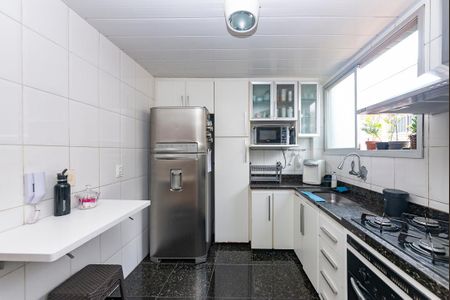 Apartamento à venda com 197m², 4 quartos e 2 vagasCozinha