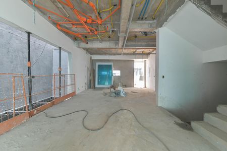 Casa de condomínio à venda com 534m², 3 quartos e 4 vagas Casa de condomínio à venda com 534m², 3 quartos e 4 vagasSala - Cozinha Integrada