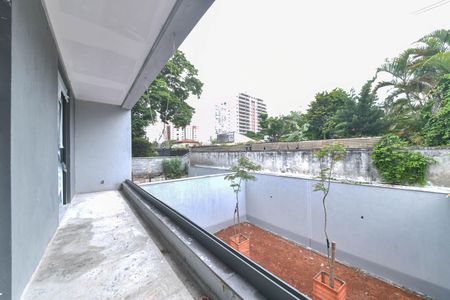 Casa de condomínio à venda com 534m², 3 quartos e 4 vagas Casa de condomínio à venda com 534m², 3 quartos e 4 vagasVaranda da Suíte 1