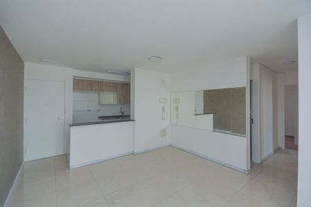 Sala de apartamento para alugar com 3 quartos, 70m² em Jardim Prudência, São Paulo