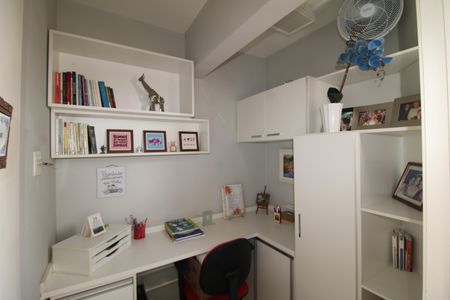 Apartamento à venda com 110m², 3 quartos e 2 vagasEscritório