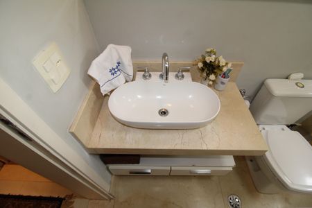 Apartamento à venda com 110m², 3 quartos e 2 vagasBanheiro 1