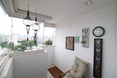 Apartamento à venda com 110m², 3 quartos e 2 vagasSala - Varanda