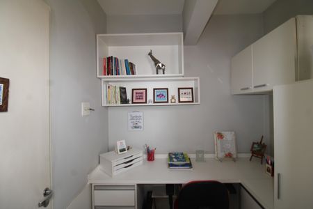 Apartamento à venda com 110m², 3 quartos e 2 vagasEscritório