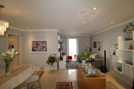 Apartamento à venda com 110m², 3 quartos e 2 vagasSala