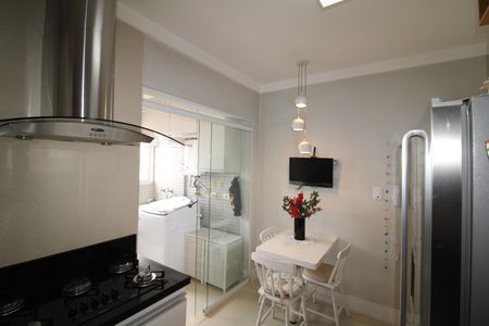 Apartamento à venda com 110m², 3 quartos e 2 vagasCozinha