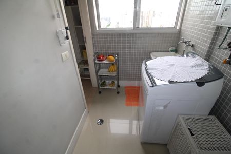 Apartamento à venda com 110m², 3 quartos e 2 vagasÁrea de Serviço