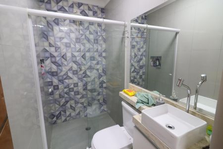 Casa de condomínio à venda com 70m², 3 quartos e 1 vagaBanheiro 2