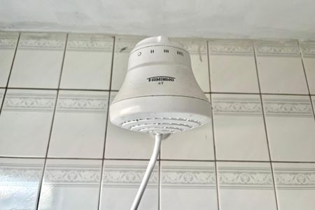 Banheiro de casa para alugar com 1 quarto, 35m² em Vila do Encontro, São Paulo