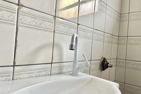 Casa para alugar com 35m², 1 quarto e sem vaga Casa para alugar com 35m², 1 quarto e sem vagaBanheiro