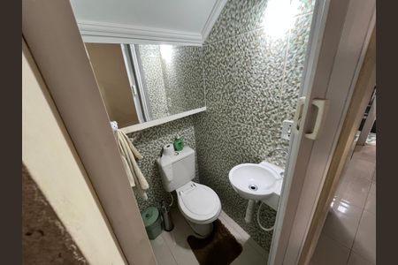 Casa à venda com 66m², 2 quartos e 1 vaga Casa à venda com 66m², 2 quartos e 1 vagaBanheiro 1