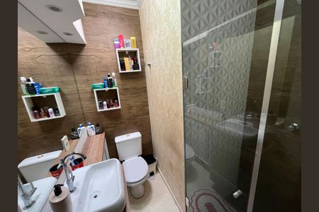 Casa à venda com 66m², 2 quartos e 1 vaga Casa à venda com 66m², 2 quartos e 1 vagaBanheiro 2