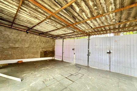 Casa para alugar com 30m², 1 quarto e sem vaga Casa para alugar com 30m², 1 quarto e sem vagaGaragem