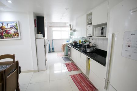 Apartamento à venda com 110m², 3 quartos e 2 vagasCozinha