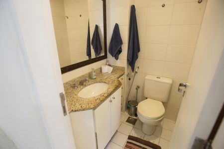 Apartamento à venda com 110m², 3 quartos e 2 vagasBanheiro Social