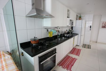 Apartamento à venda com 110m², 3 quartos e 2 vagasCozinha