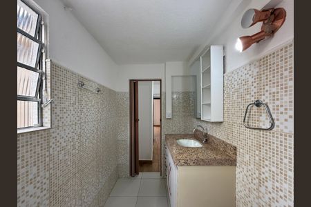 Casa para alugar com 102m², 2 quartos e 1 vaga Casa para alugar com 102m², 2 quartos e 1 vagaBanheiro 1