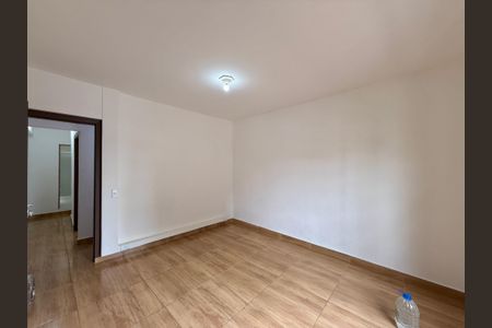 Casa para alugar com 102m², 2 quartos e 1 vaga Casa para alugar com 102m², 2 quartos e 1 vagaQuarto 1