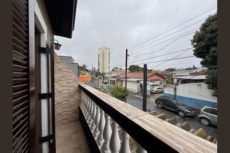 Casa para alugar com 102m², 2 quartos e 1 vaga Casa para alugar com 102m², 2 quartos e 1 vagaSacada Quarto 1