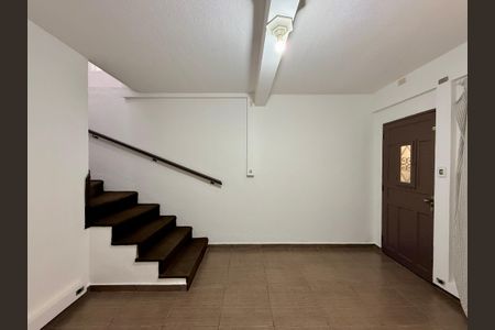Casa para alugar com 102m², 2 quartos e 1 vaga Casa para alugar com 102m², 2 quartos e 1 vagaSala